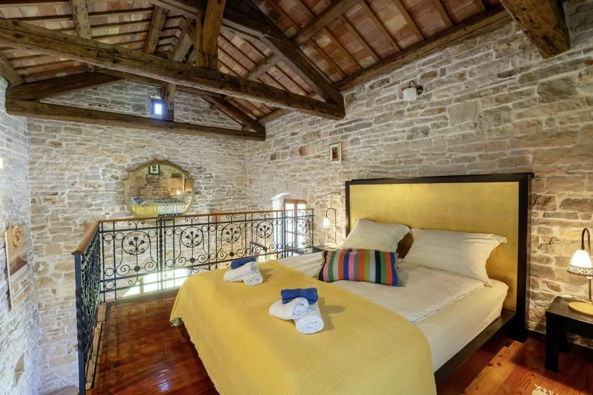 Villa Salambati 9 in Salambati  Svetvinčenat Croacia