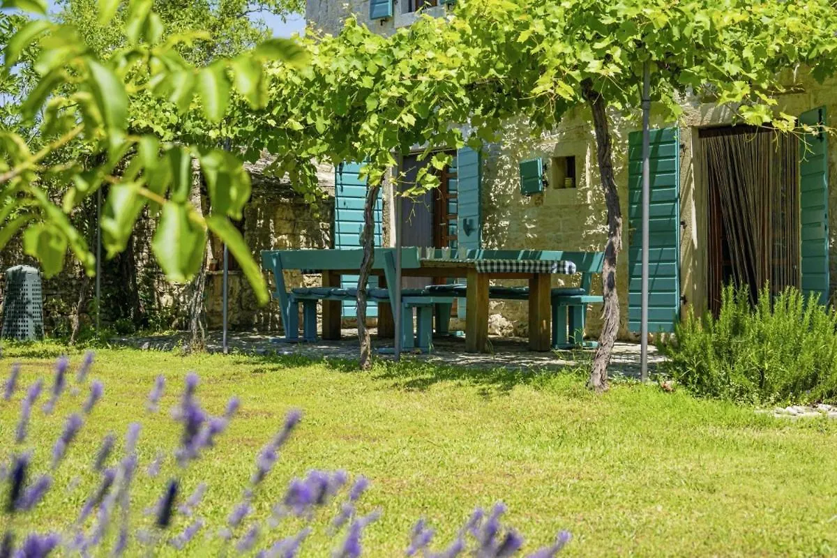 Villa Salambati 9 in Salambati  Svetvinčenat